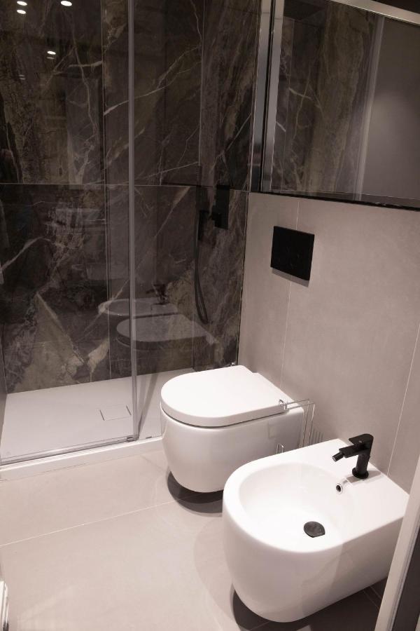 Exclusive Retreat Few Steps From Duomo - Apt 1 Milano Exteriör bild
